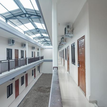 Reddoorz Syariah Plus @ Perintis Guesthouse Tasikmalaya Esterno foto