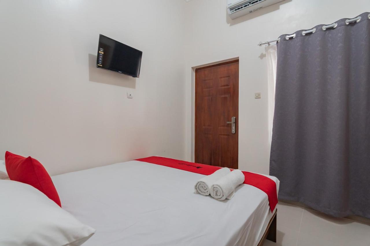 Reddoorz Syariah Plus @ Perintis Guesthouse Tasikmalaya Esterno foto