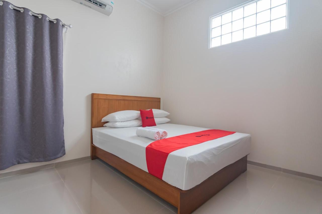 Reddoorz Syariah Plus @ Perintis Guesthouse Tasikmalaya Esterno foto