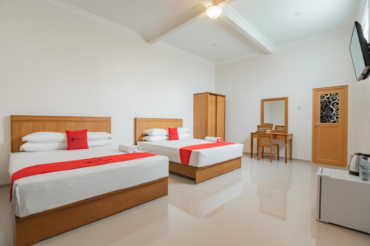 Reddoorz Syariah Plus @ Perintis Guesthouse Tasikmalaya Esterno foto