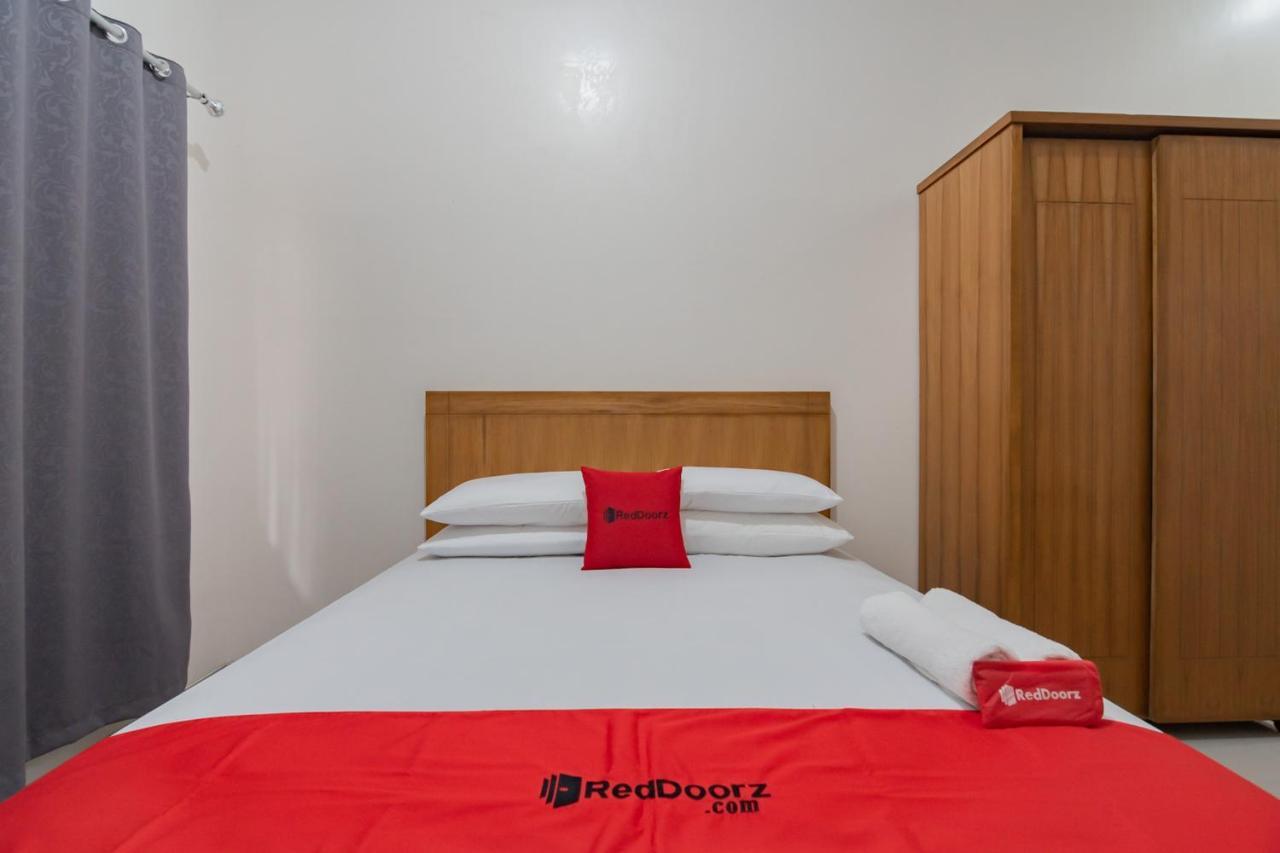 Reddoorz Syariah Plus @ Perintis Guesthouse Tasikmalaya Esterno foto